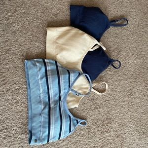set of 3 sports bras